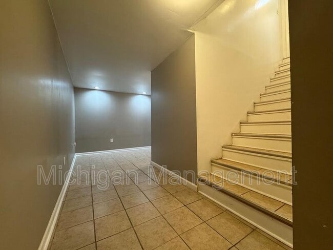 Building Photo - 11099 Grover St