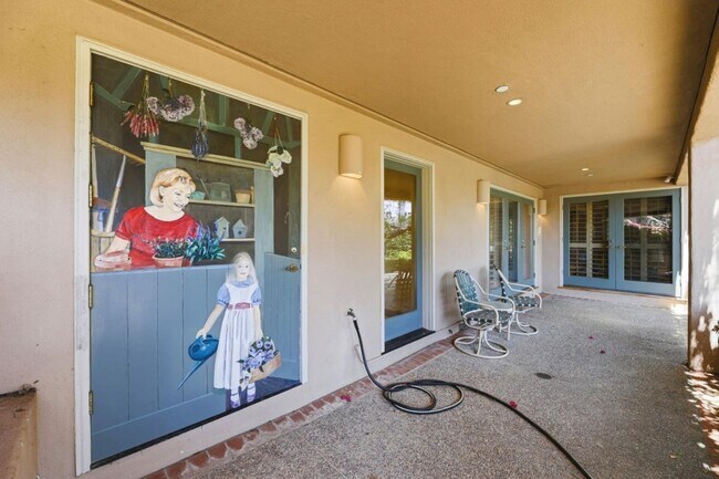 Building Photo - 3187 Alexis Dr