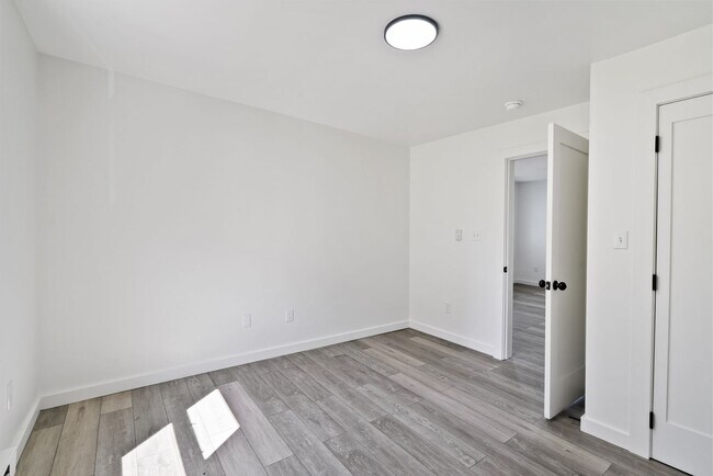 Building Photo - 348-350 Wyoming Street