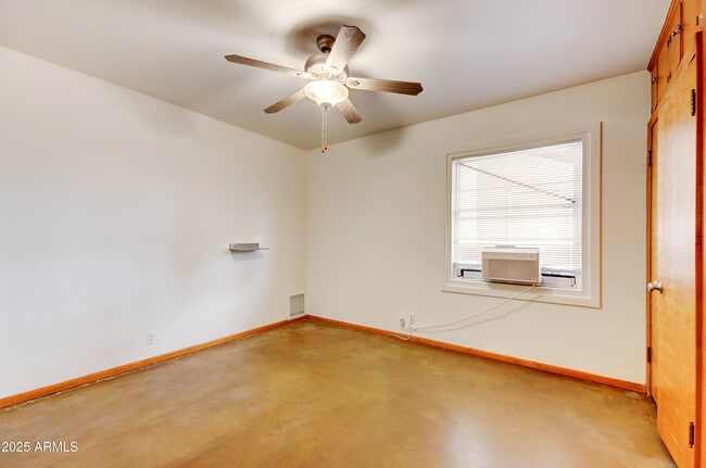 Building Photo - 1301 W Osborn Rd
