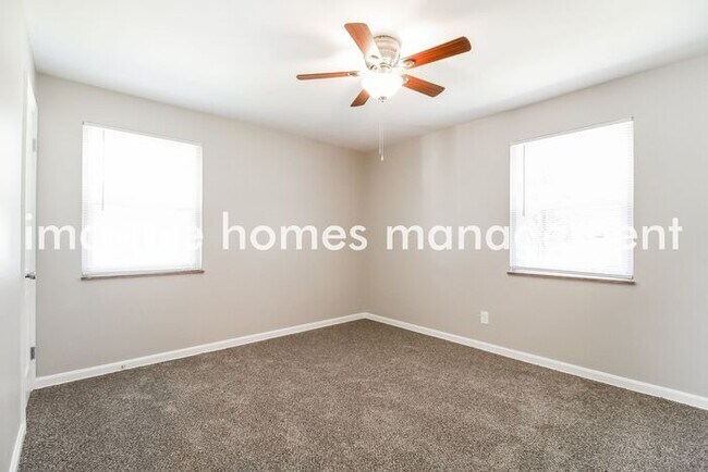 Building Photo - Charming 3 Bedroom, 2 Bath Home in Blue Ash!