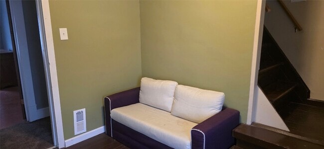 Building Photo - 63 Crocker Ave