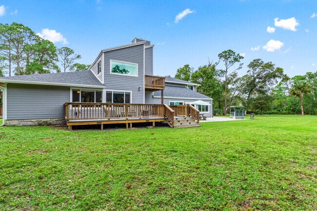 Building Photo - 12151 Old Indiantown Rd