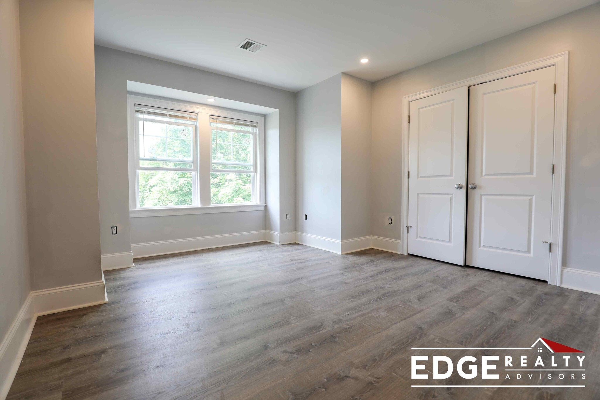 Building Photo - 121 Franklin St