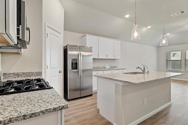 Building Photo - 409 Forsyth Dr