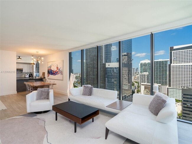 Building Photo - 1010 Brickell Ave