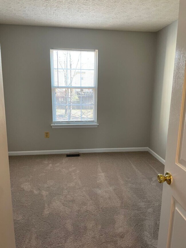 Building Photo - Townhome in Walden! Coming soon!