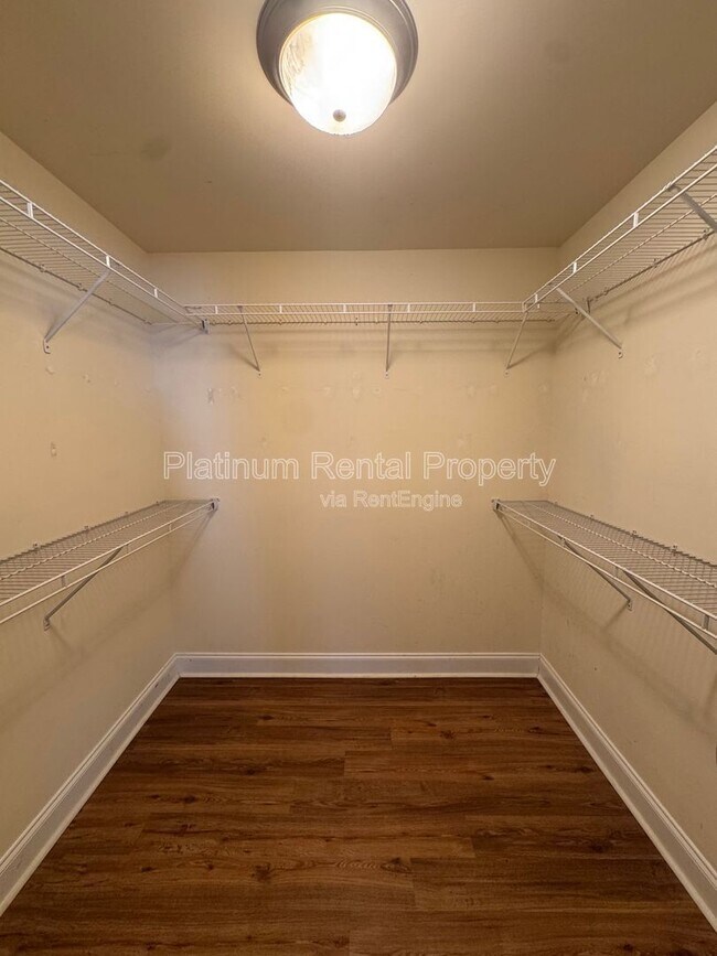 Building Photo - 1705 Barfield Run NW