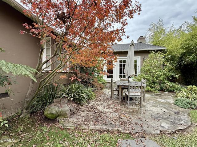 Building Photo - 1104 N Hidalgo Ave