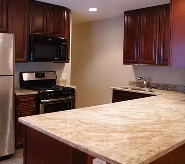 Building Photo - 915 22nd Ave SE