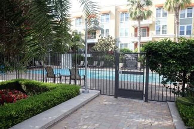 Building Photo - Experience Luxury Living at The Foundry Penthouse Condo!