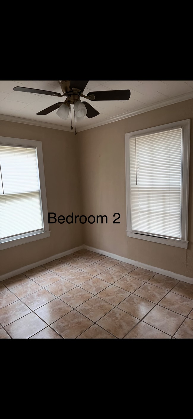 Building Photo - 2015 9th St