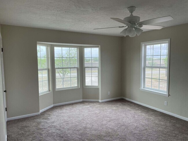 Building Photo - 129 Co Rd 350