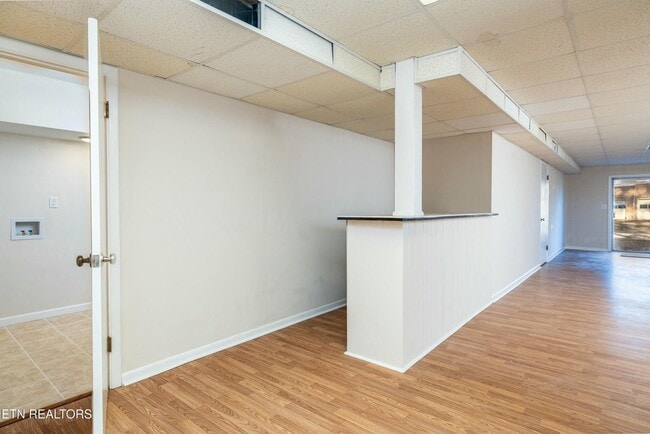 Building Photo - Maryville 37803 - 3 bedroom, 2 bath - call...