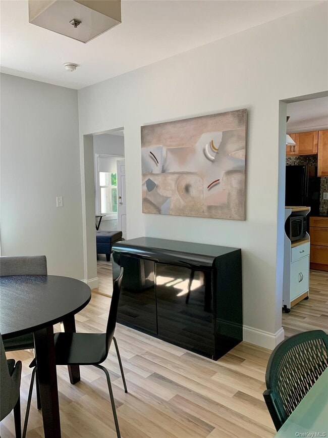 Building Photo - 26 Main St