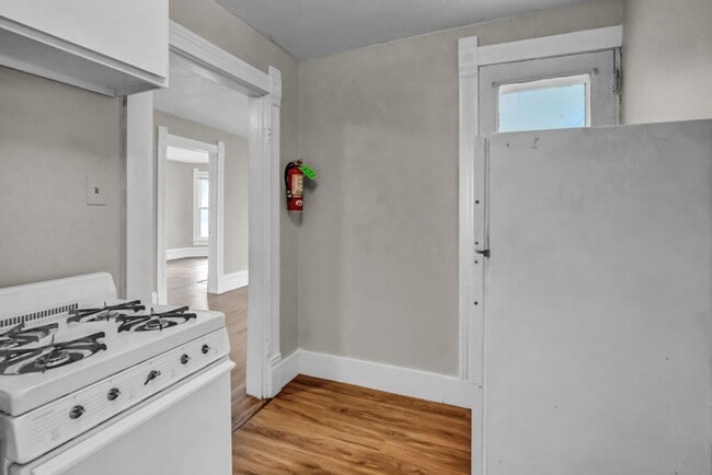 Building Photo - 1120 1/2 Washington St