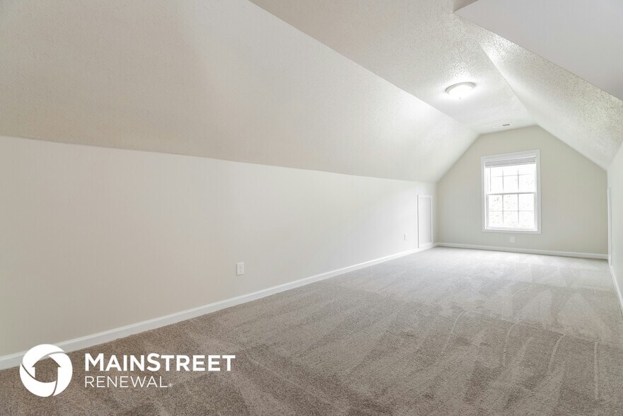 Building Photo - 4180 Clarks Tr