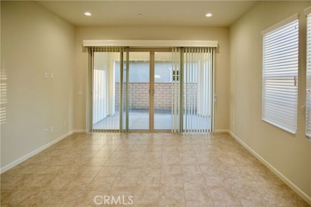 Building Photo - 3368 C. Luna Nueva