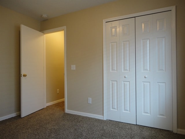 Building Photo - 12024 Cedarfield Dr