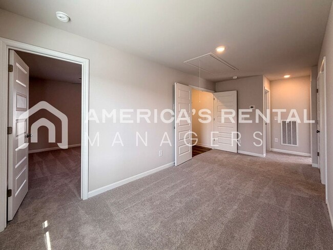 Building Photo - Move-in Special -Spacious Two Story Home with Loft! Sign a 13 month lease by 4/15/2026 and receiv...