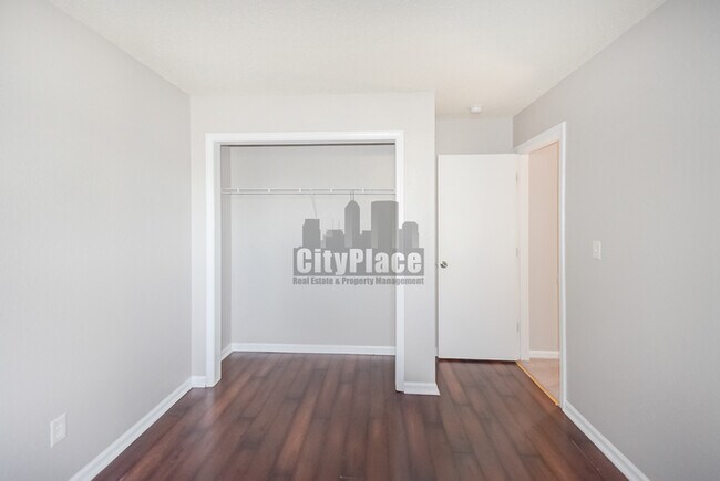 Building Photo - 5639 Wood Hollow Dr