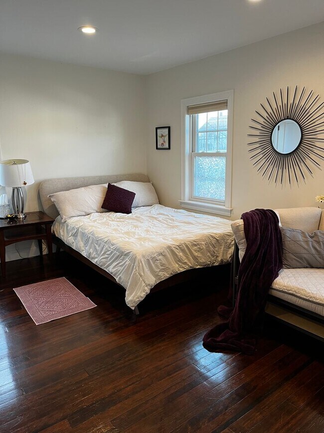 Building Photo - Spacious Condominium– Modern Comfort in th...