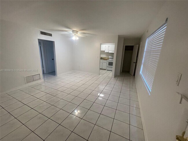 Primary Photo - 3881 W Flagler St