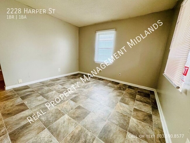 Building Photo - 2228 Harper St