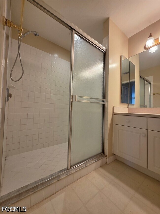 Building Photo - 820 Rue Labeau Cir