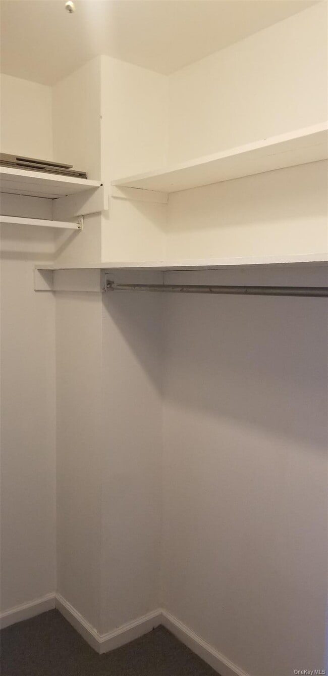 Building Photo - 740 E Broadway