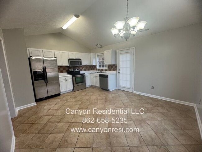 Building Photo - 101 Horace Ct