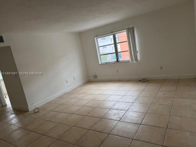 Building Photo - 1821 NE 168th St