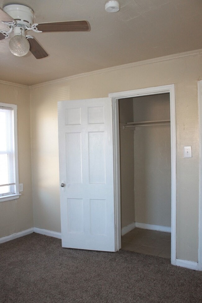 Building Photo - Affordable 2 Bedroom House-First full month free