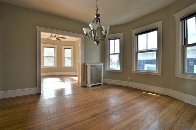Building Photo - 82 Montebello Rd