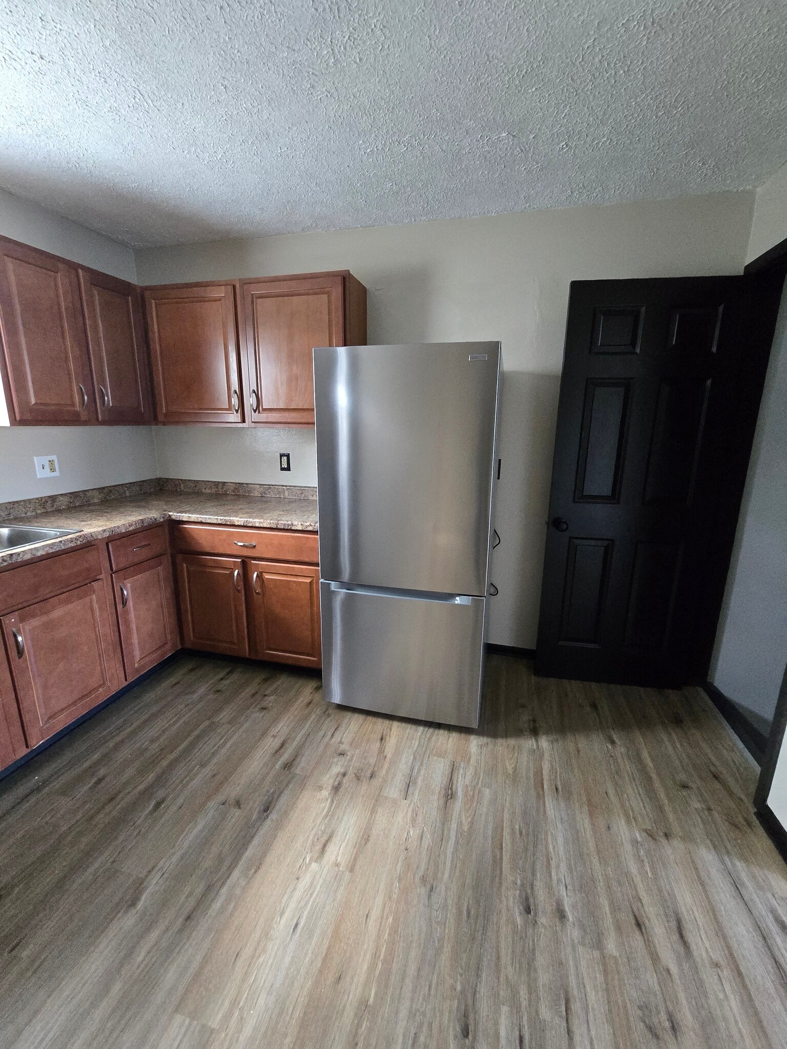 Building Photo - 1409 E 38th St