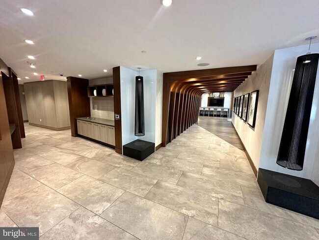 Building Photo - 145 Riverhaven Dr