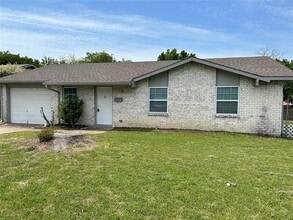 Building Photo - 5602 Sundown Ln