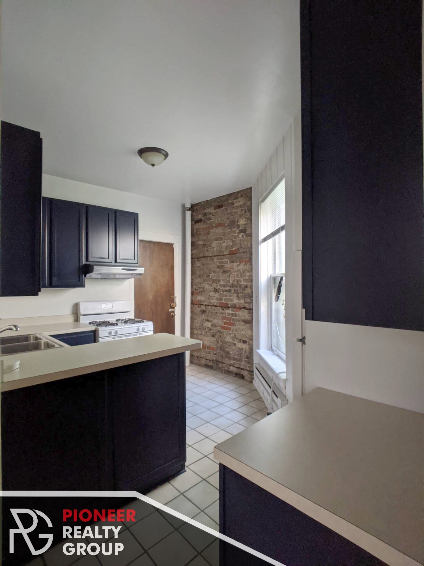 Building Photo - 1224 N Dearborn St