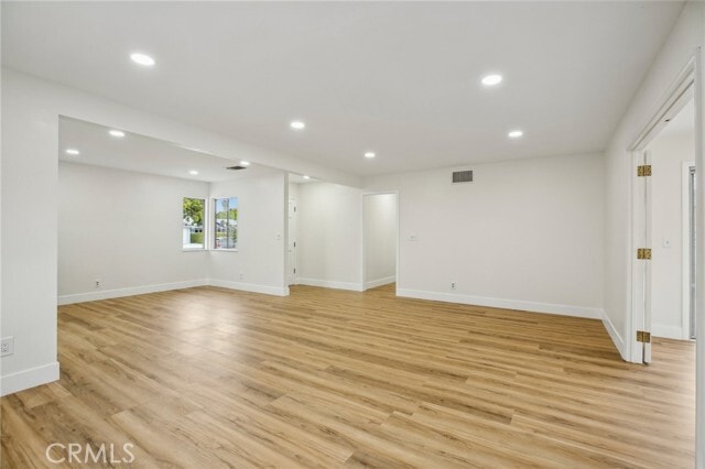 Building Photo - 6232 Albion Dr