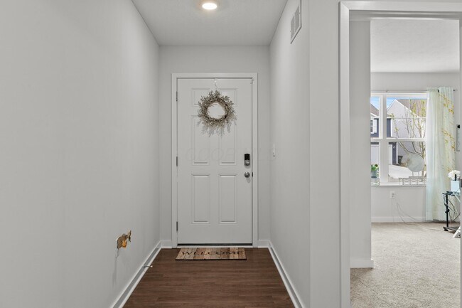 Building Photo - 5969 Hollett Dr S