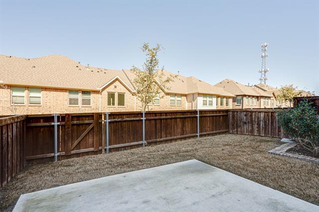 Building Photo - 2725 Splendor Ln