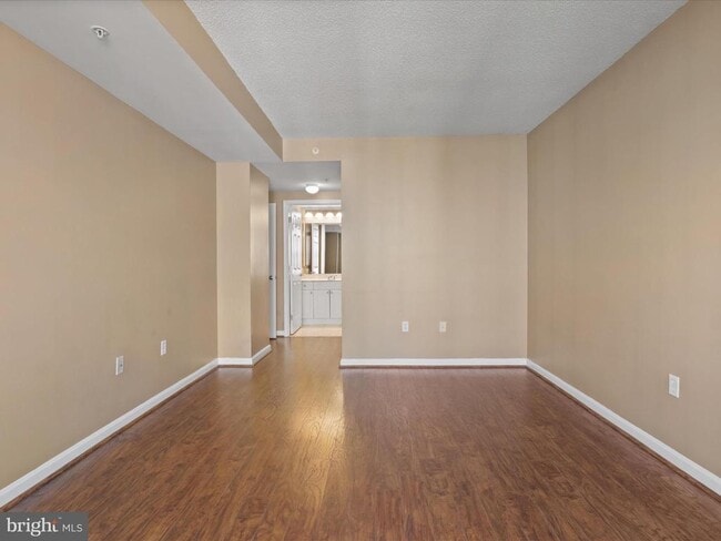 Building Photo - 2726 Gallows Rd