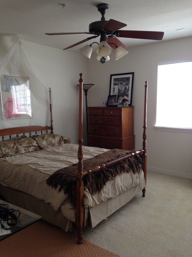 Building Photo - Spacious 2 bed 2.5 bath Broomfield Townhom...