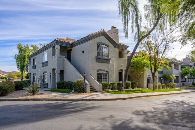 Building Photo - 15095 N Thompson Peak Pkwy