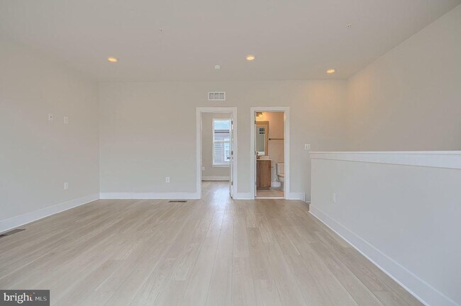 Building Photo - 2705 Ferry Bar Dr