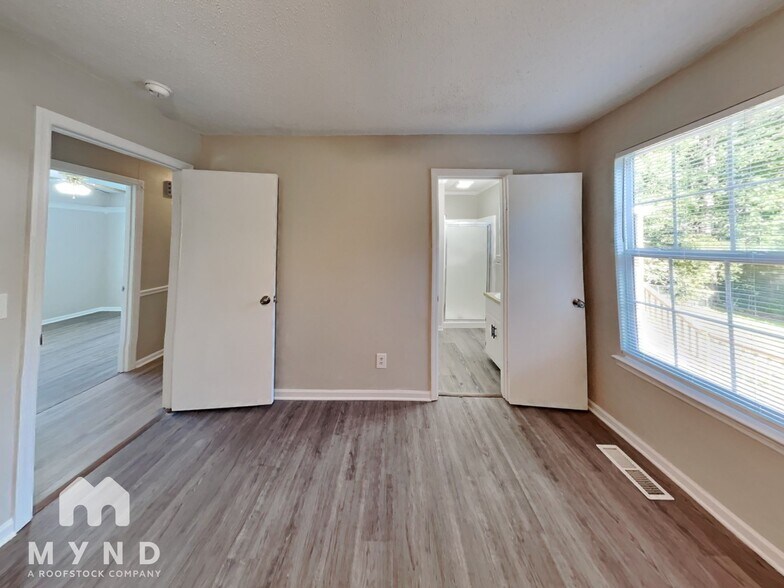 Building Photo - 5645 Cheryl Dr