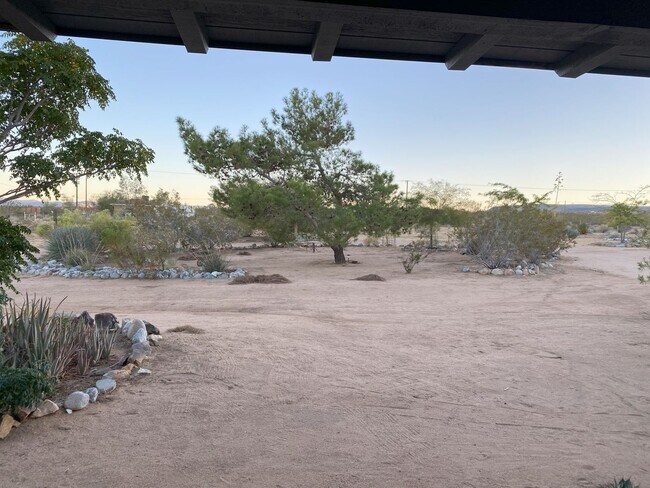 Building Photo - Charming 3-Bedroom Home for Rent in Lander...