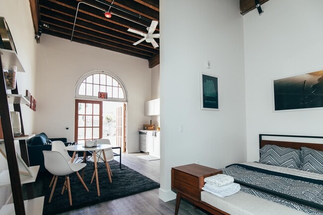 Floorplan - The Rose on Bond