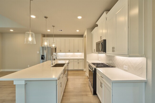 Building Photo - 20730 Open Range Ct