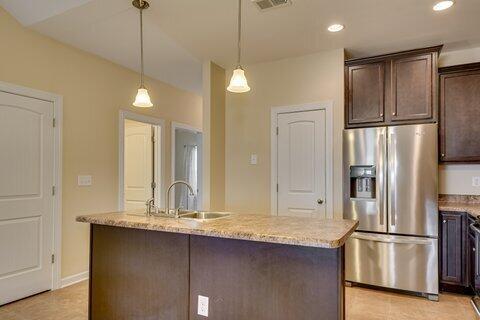 Building Photo - 929 Erika Ln